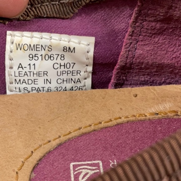 Sperry Snake Skin Leather Flat, Size 8 - Picture 6 of 16